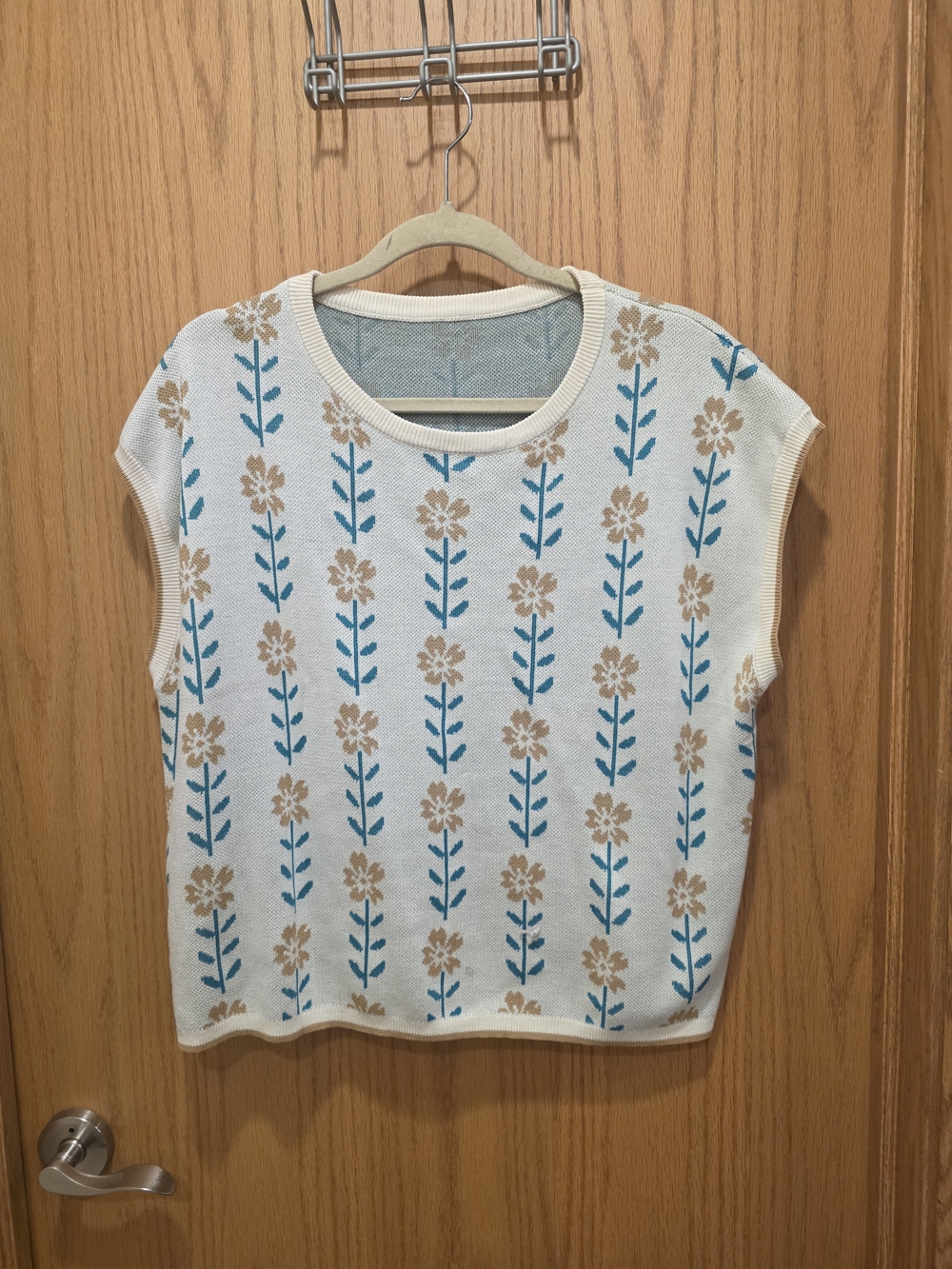 Women’s Cream Floral Knit Shell Top - Sleeveless